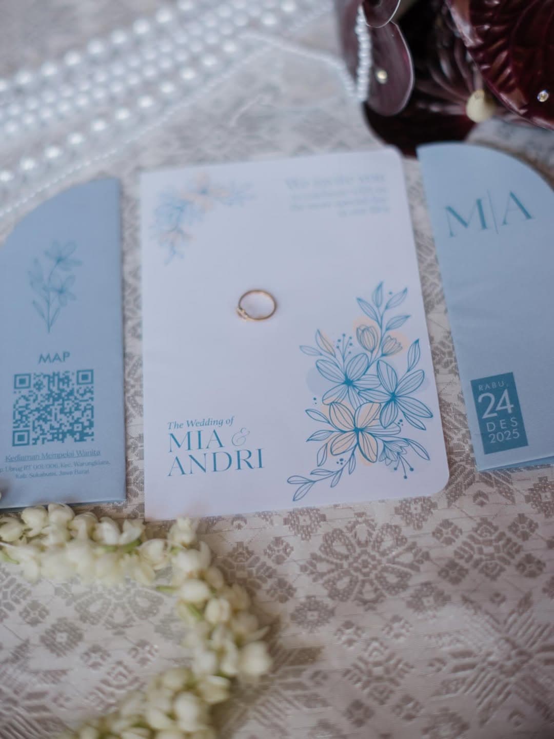 Intimate Journey — Adat Moment